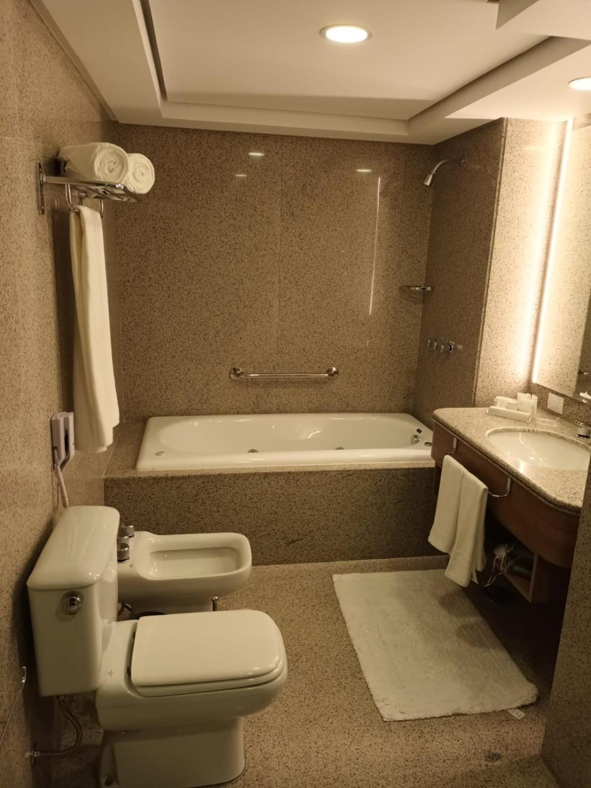 White Plaza Hotel Curitiba Eksteriør bilde